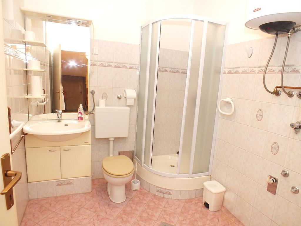 Biba Rooms カルロヴァッツ エクステリア 写真